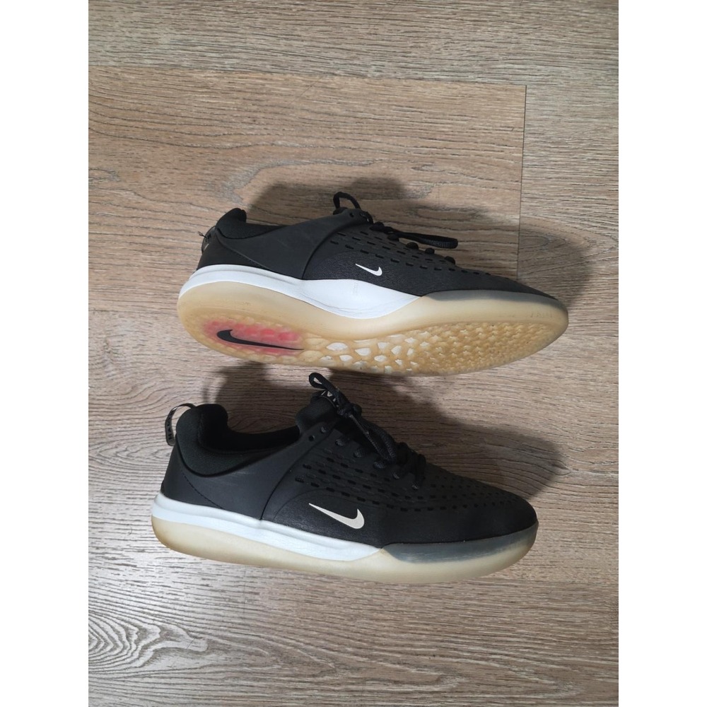Nike SB Zoom Nyjah 3 Black White Men's Size 10.5 Skateboarding Shoes - Picture 4 of 6